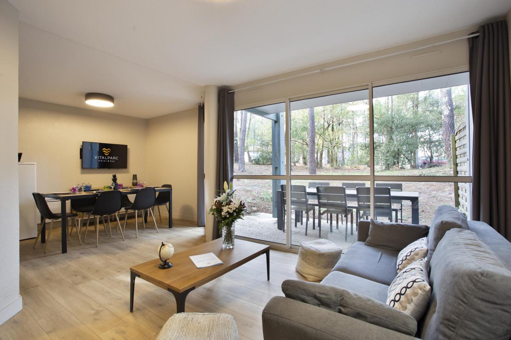 Hotel & Spa Vitalparc, The Originals Collection Лаканау Екстериор снимка