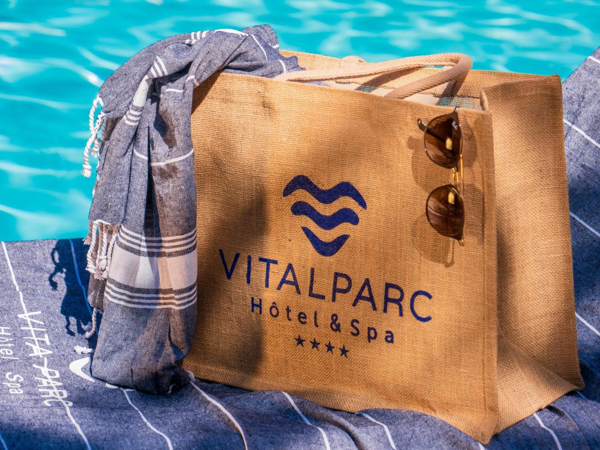 Hotel & Spa Vitalparc, The Originals Collection Лаканау Екстериор снимка