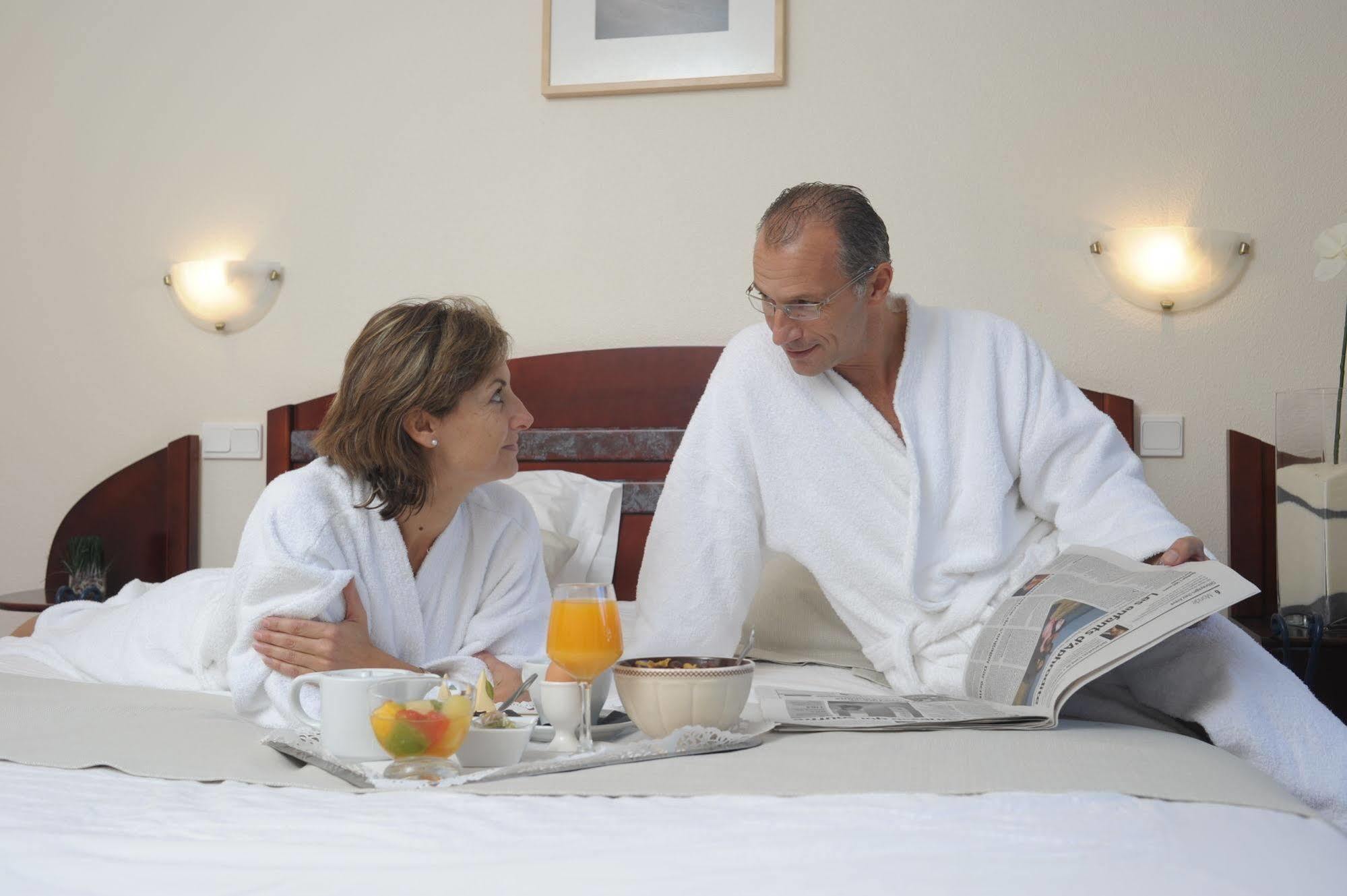 Hotel & Spa Vitalparc, The Originals Collection Лаканау Екстериор снимка